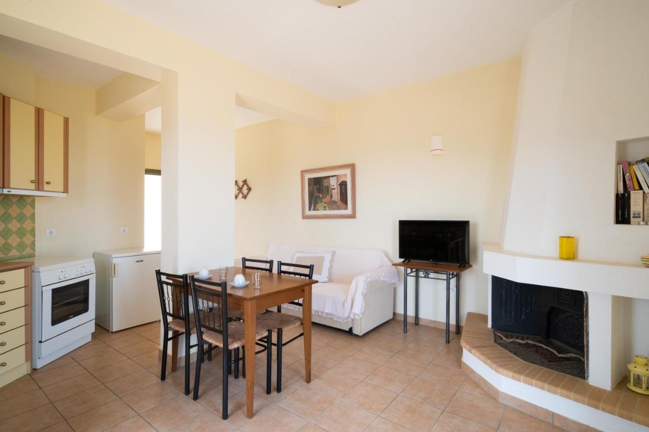 מונמבאסיה Villa Luisa Exclusive Residences מראה חיצוני תמונה